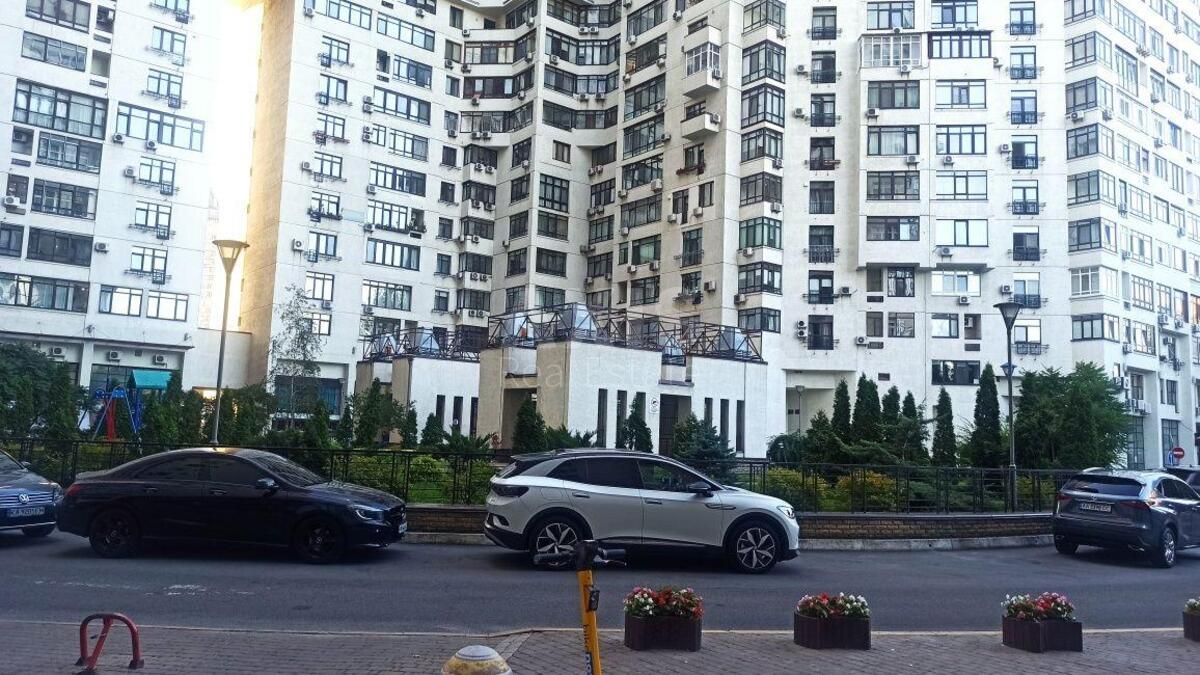 Офис ул. Евгения Коновальца 44А, 144м25850011