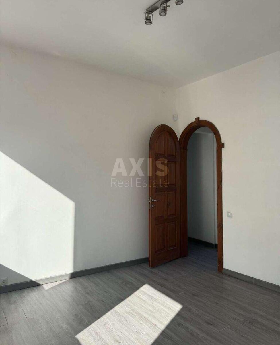 Office vul. Patorzhyns'kogo 4, 102m2586834