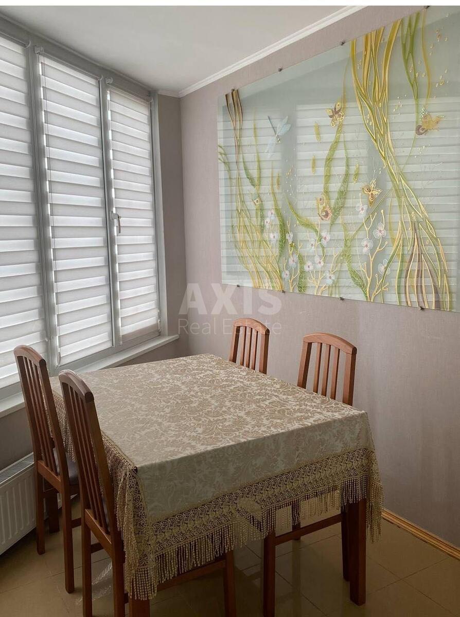 3k apartment pr-t Grygorenka Petra 5630534