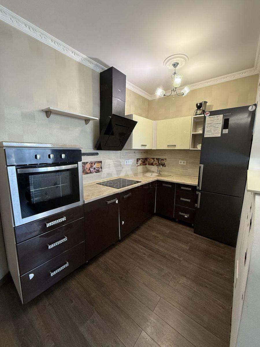 2k apartment nab. Dniprovs'ka 26