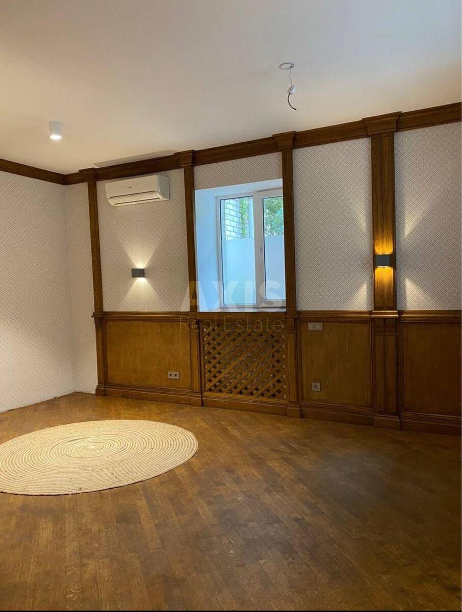 Office vul. Grushevs'kogo Myhajla 28/2, 44m23