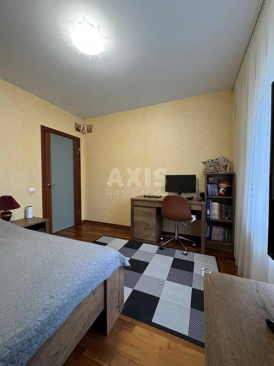3к квартира ул. Пулюя Ивана 211