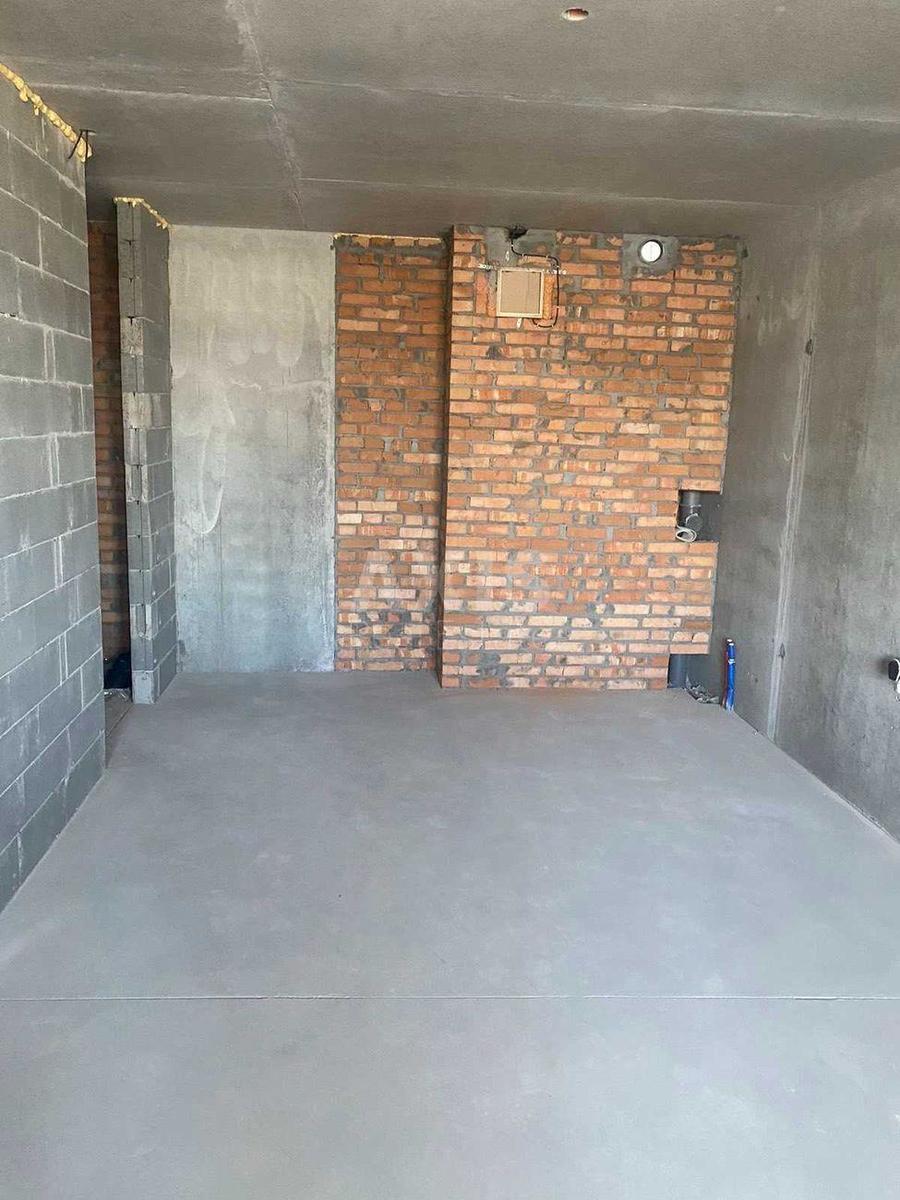 2k apartment vul. Sverstjuka Jevgena 46