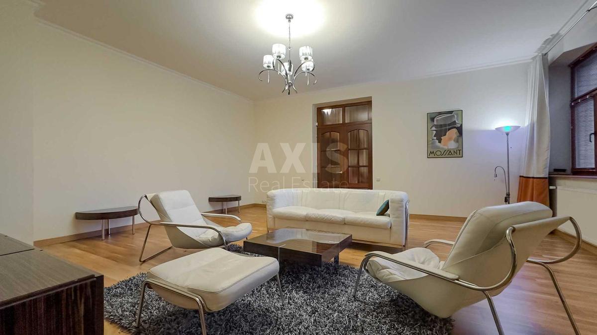 3k apartment vul. Pavlivs'ka 183