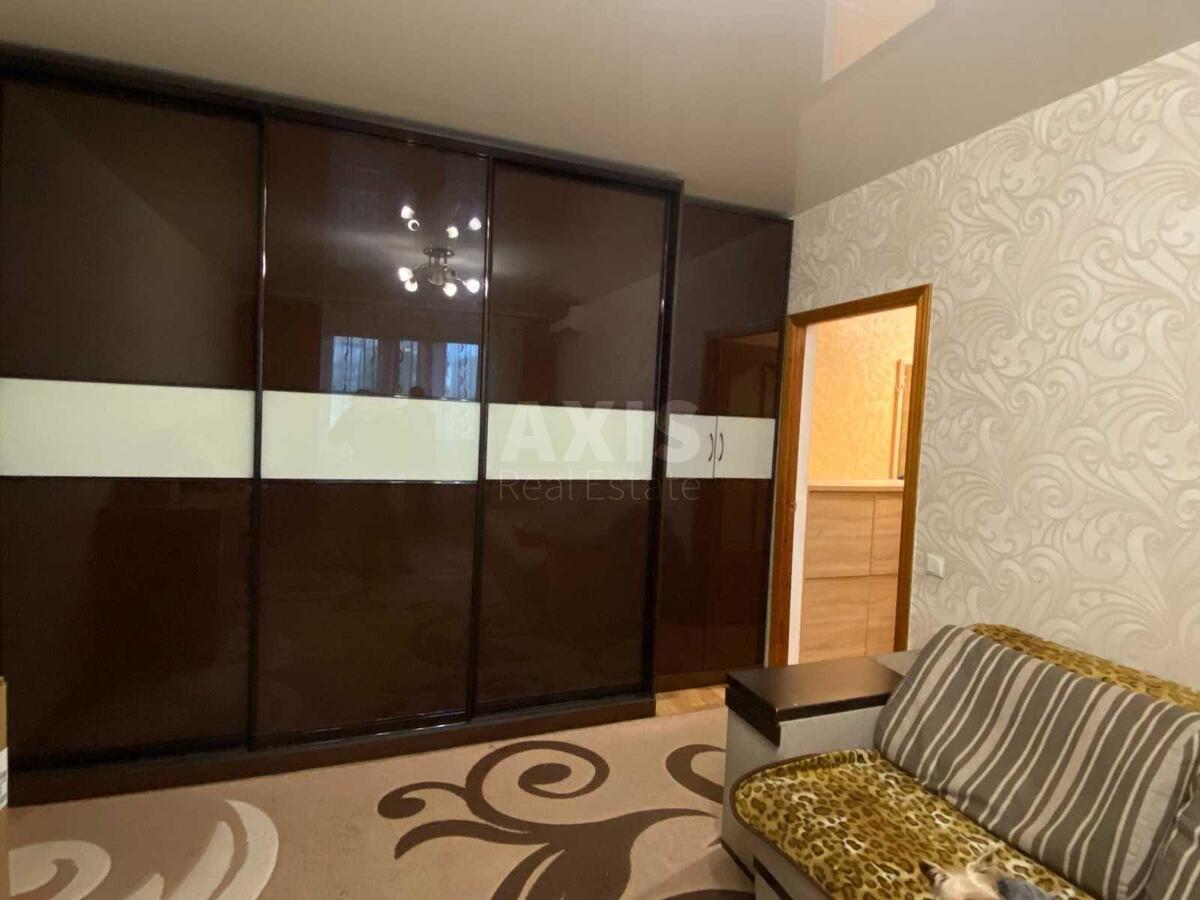 2k apartment pr-t Svobody 4564033