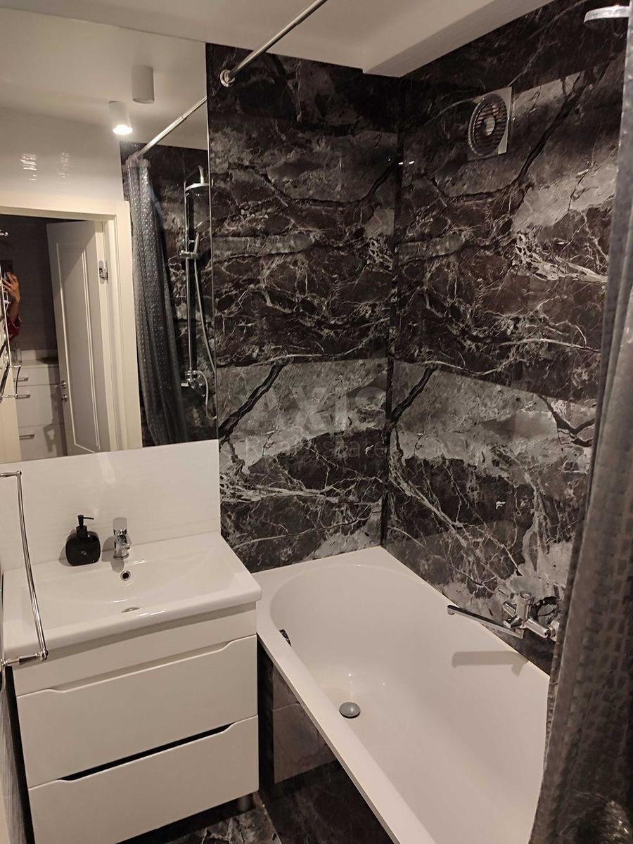 3k apartment vul. Entuziastiv 5/13