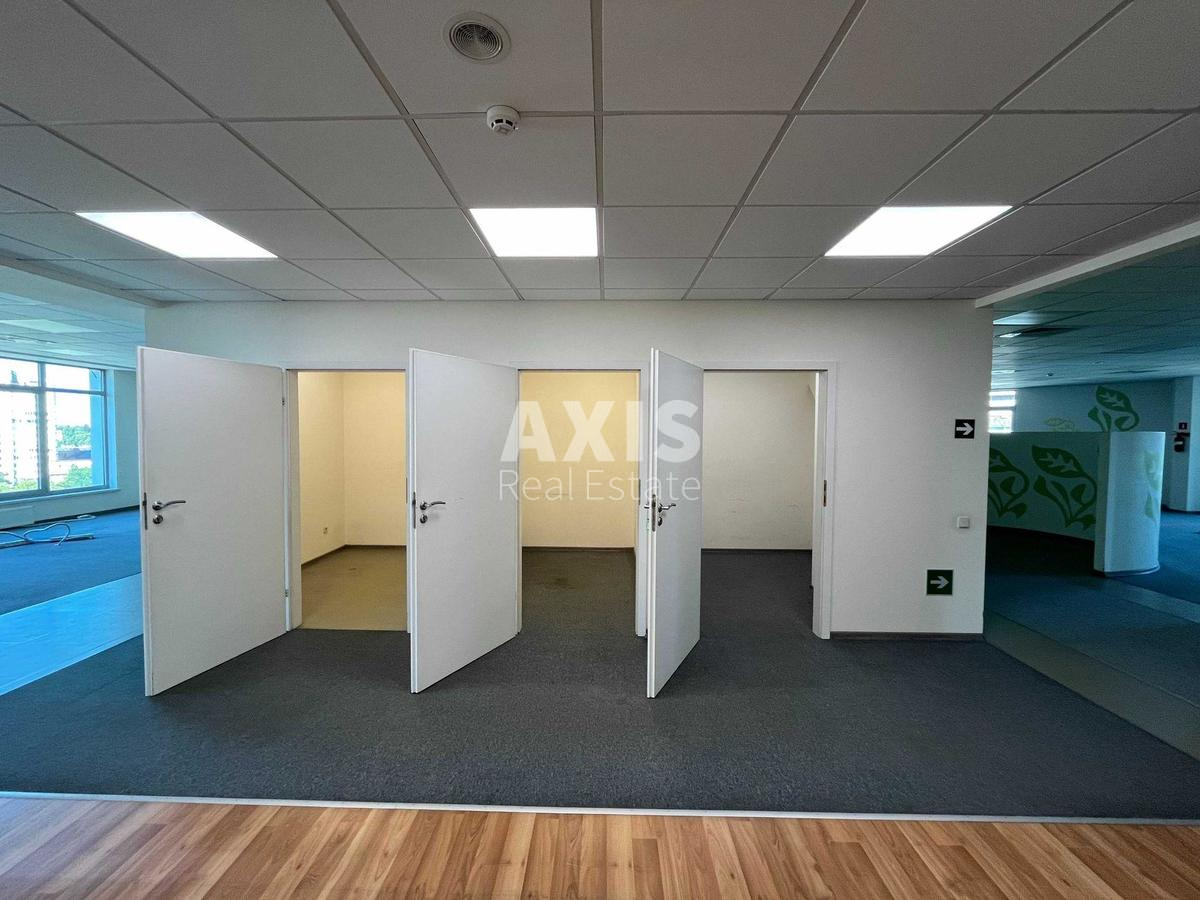 Office vul. Degtjarivs'ka 27Т, 686m2455906