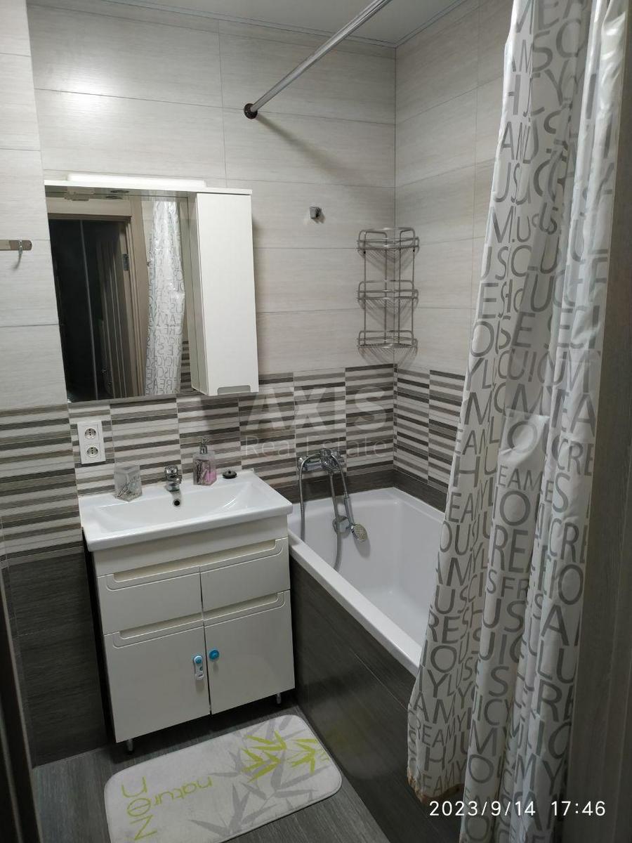 1k apartment vul. Lebedjeva Akademika 14