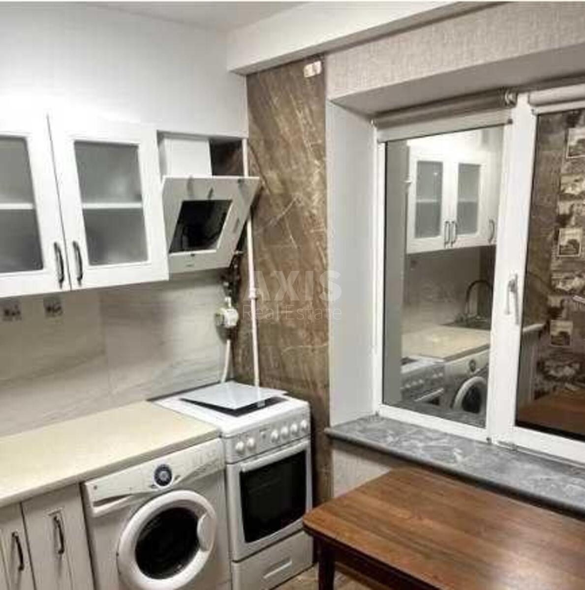 4k apartment pr-t Tychyny Pavla 21