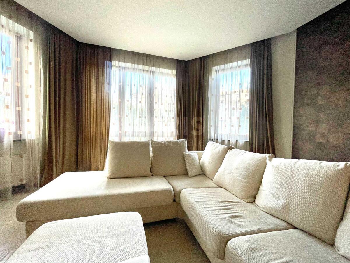 3k apartment vul. Klinichna 28582307