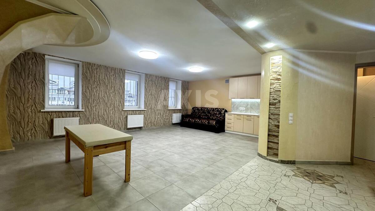 4k apartment vul. Yulia Zdanovska 52/36263710