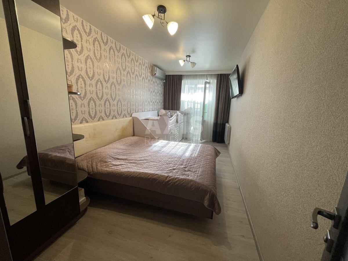 2k apartment vul. Nyzhn'okljuchova 14