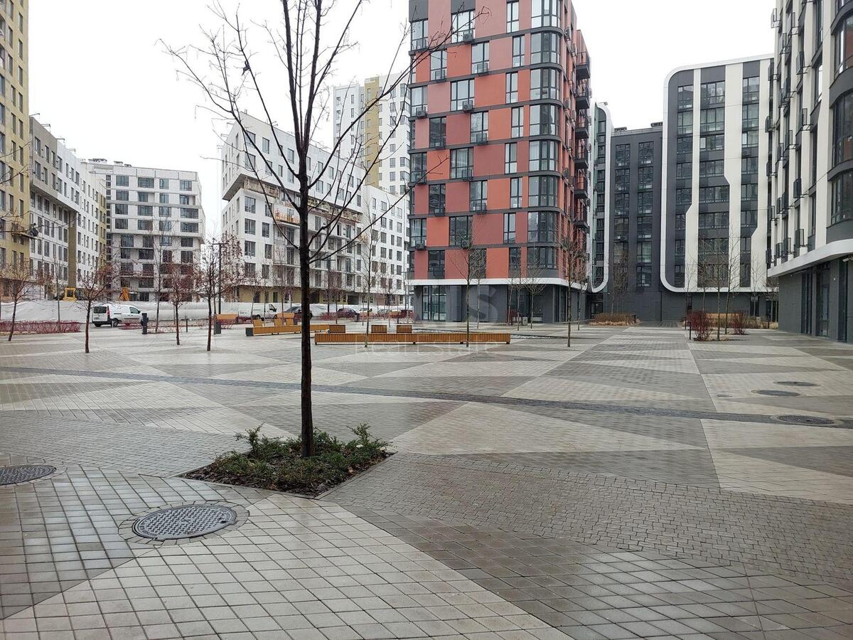 1k apartment vul. Brativ Shemetiv 10/80