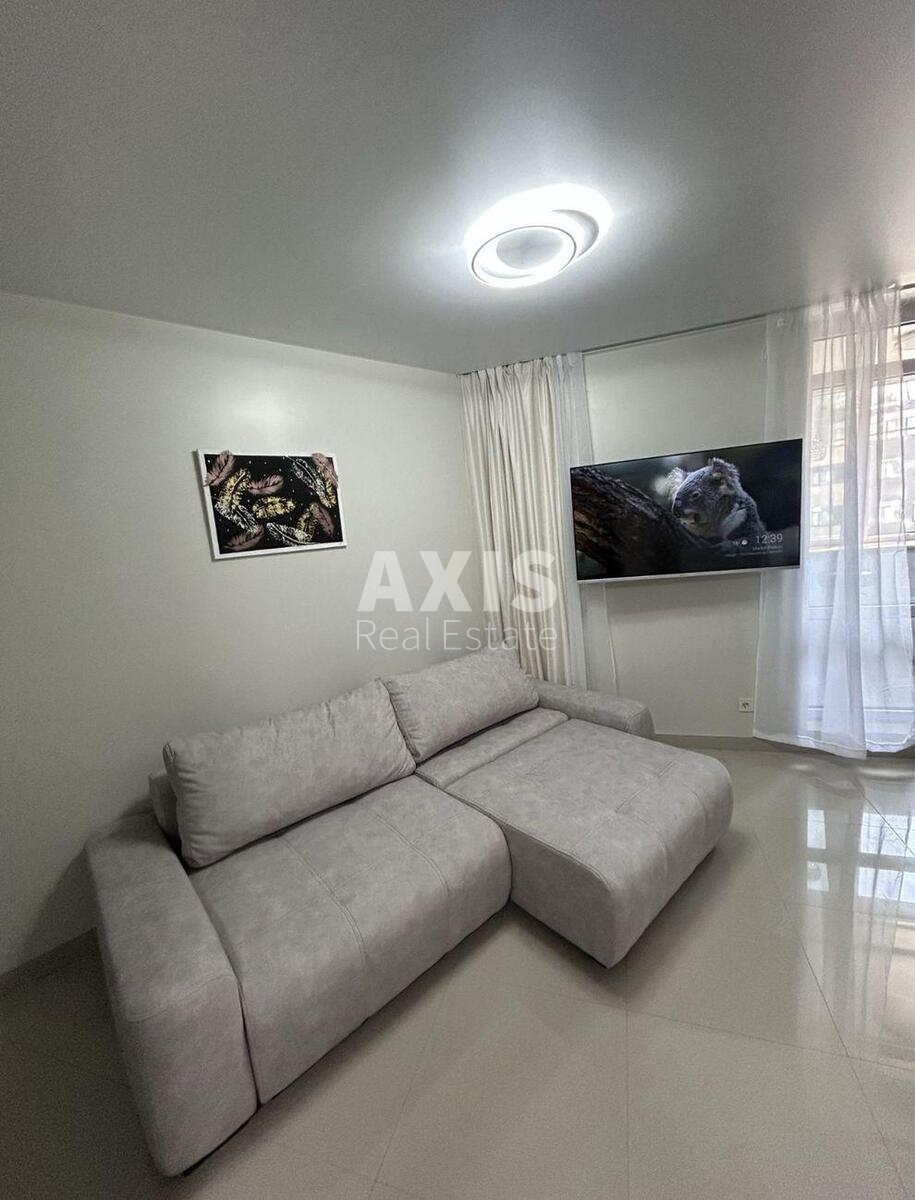 2k apartment vul. Glybochyc'ka 732