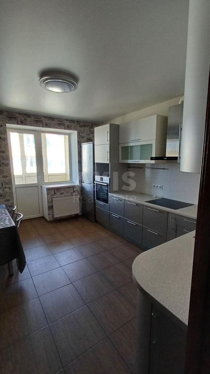4k apartment vul. Boryspil's'ka 250