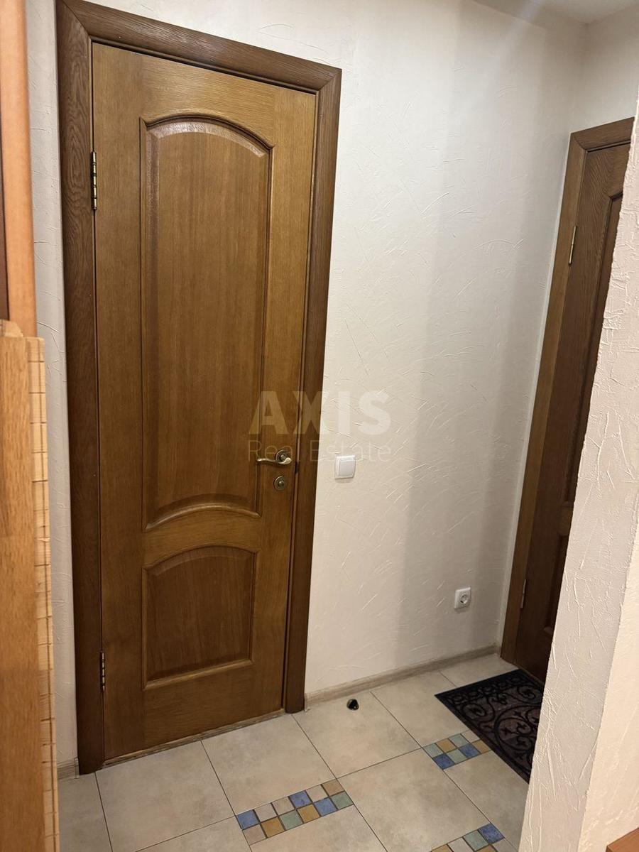 1k apartment uzv. Klovs'kyj 201