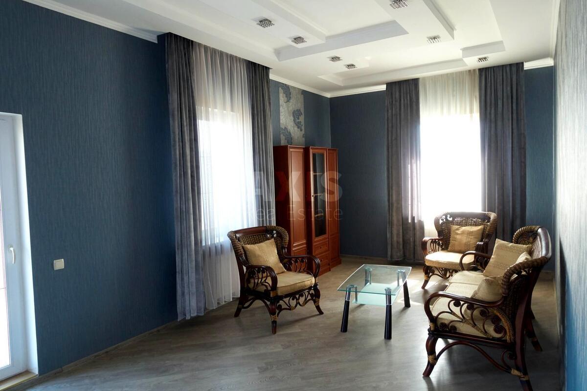 House vul. Bogatyrs'ka, 650m2, Kyiv city593427