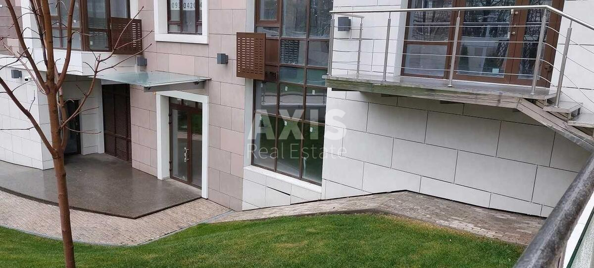 Trade object vul. Saperne Pole 3, 448m2592396