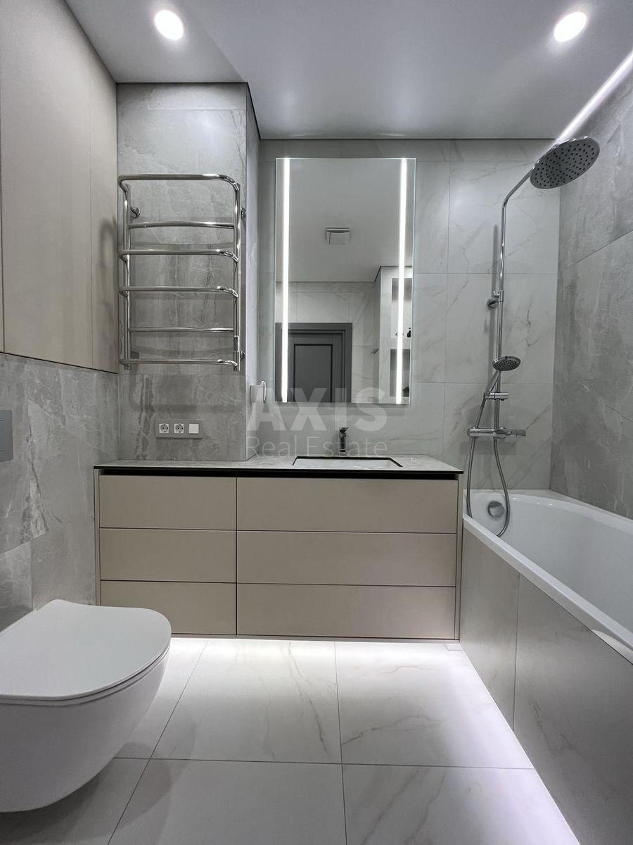 2k apartment vul. Revuc'kogo 403