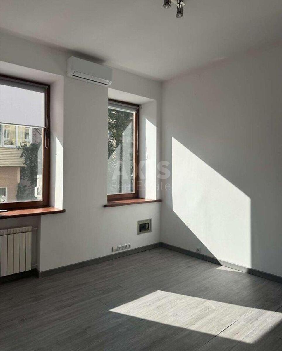 Office vul. Patorzhyns'kogo 4, 102m2586835
