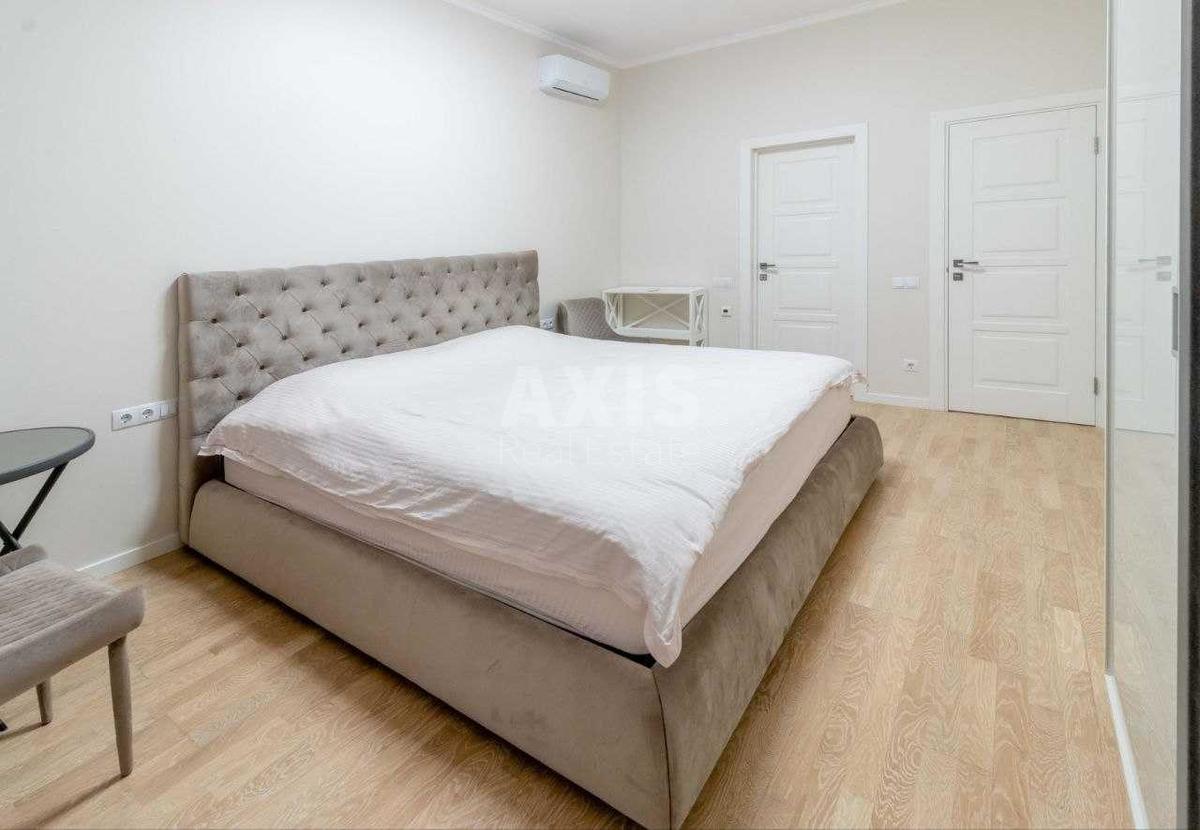 4k apartment vul. Dragomyrova Myhajla 185
