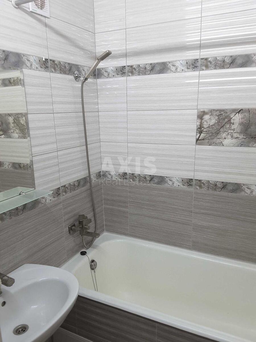 2к квартира ул. Героев Днепра 299
