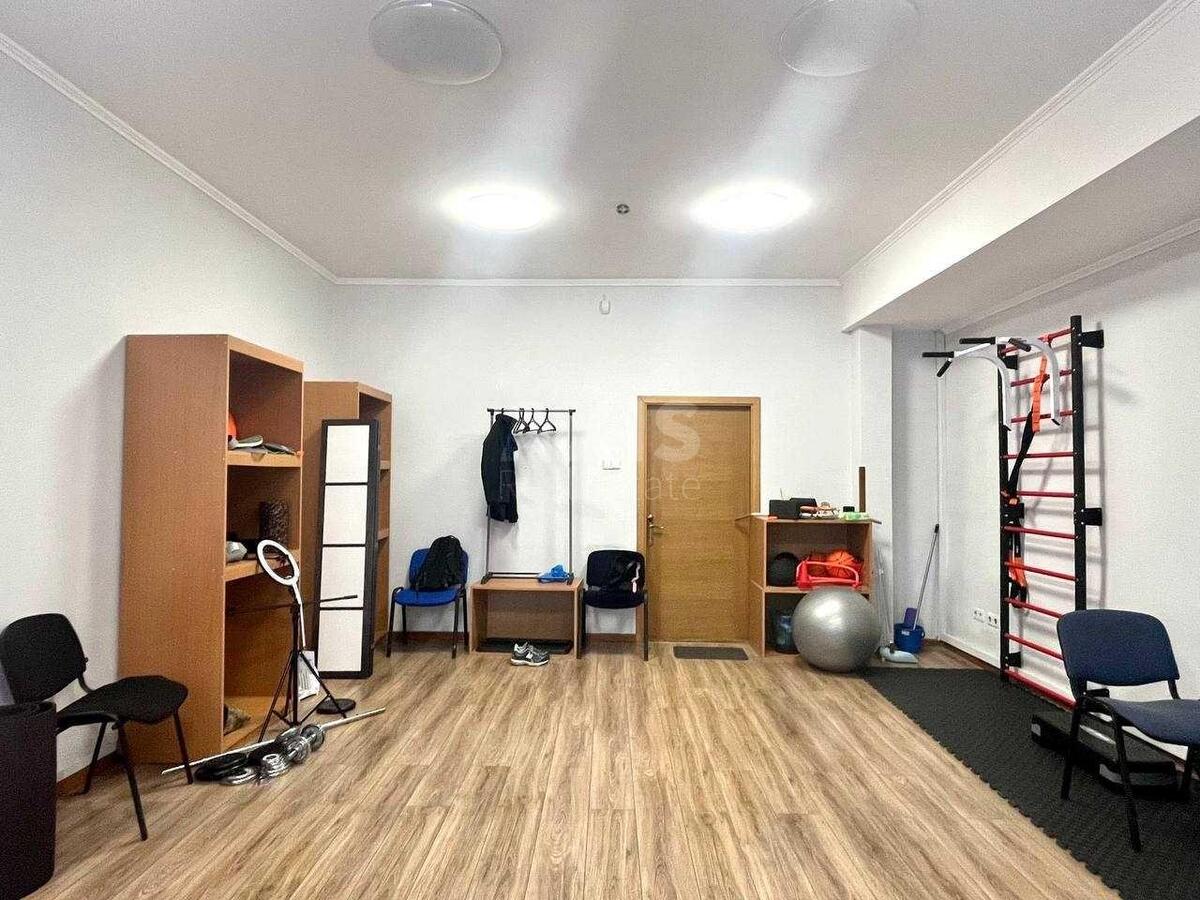 Office vul. Shhekavyc'ka 56, 44m25
