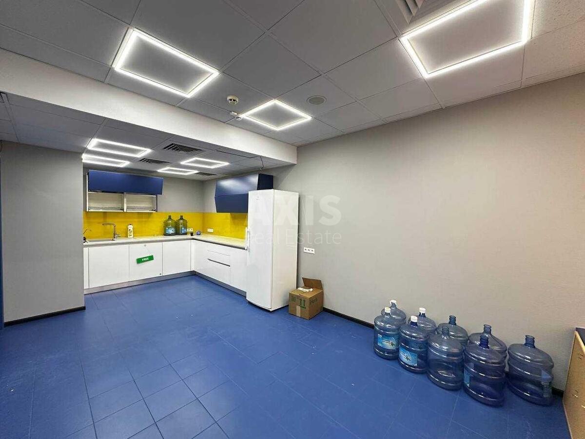 Office vul. Velyka Zhytomyrs'ka 20, 650m2590819