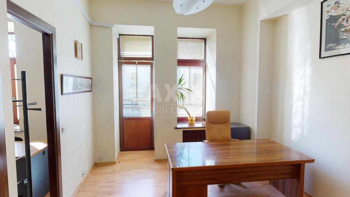 Office vul. Saksagans'kogo 58, 133m2
