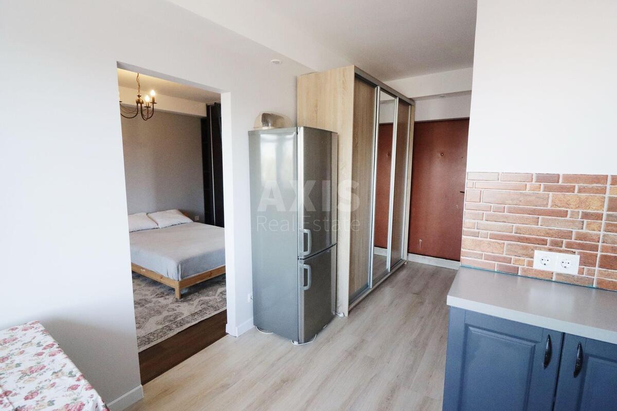 1k apartment vul. Malynovs'kogo Marshala 32Б4