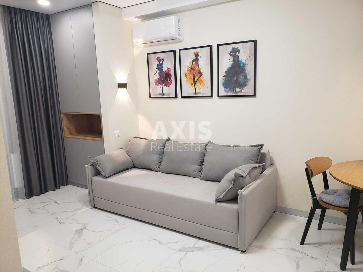 1k apartment vul. Myhajla Maksymovycha 240
