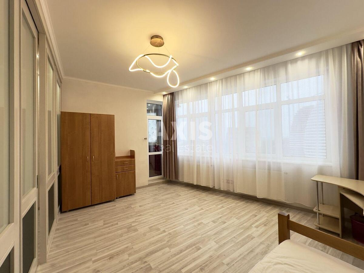 3k apartment vul. Staronavodnyc'ka 6Б7