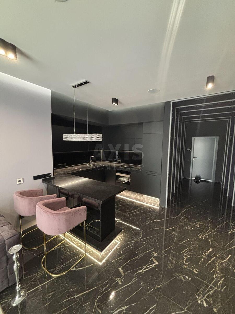 2k apartment vul. Saksagans'kogo 37К1