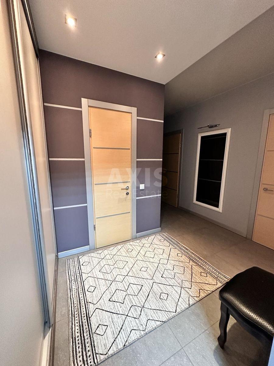 2k apartment vul. Golosii'vs'ka 13Б8