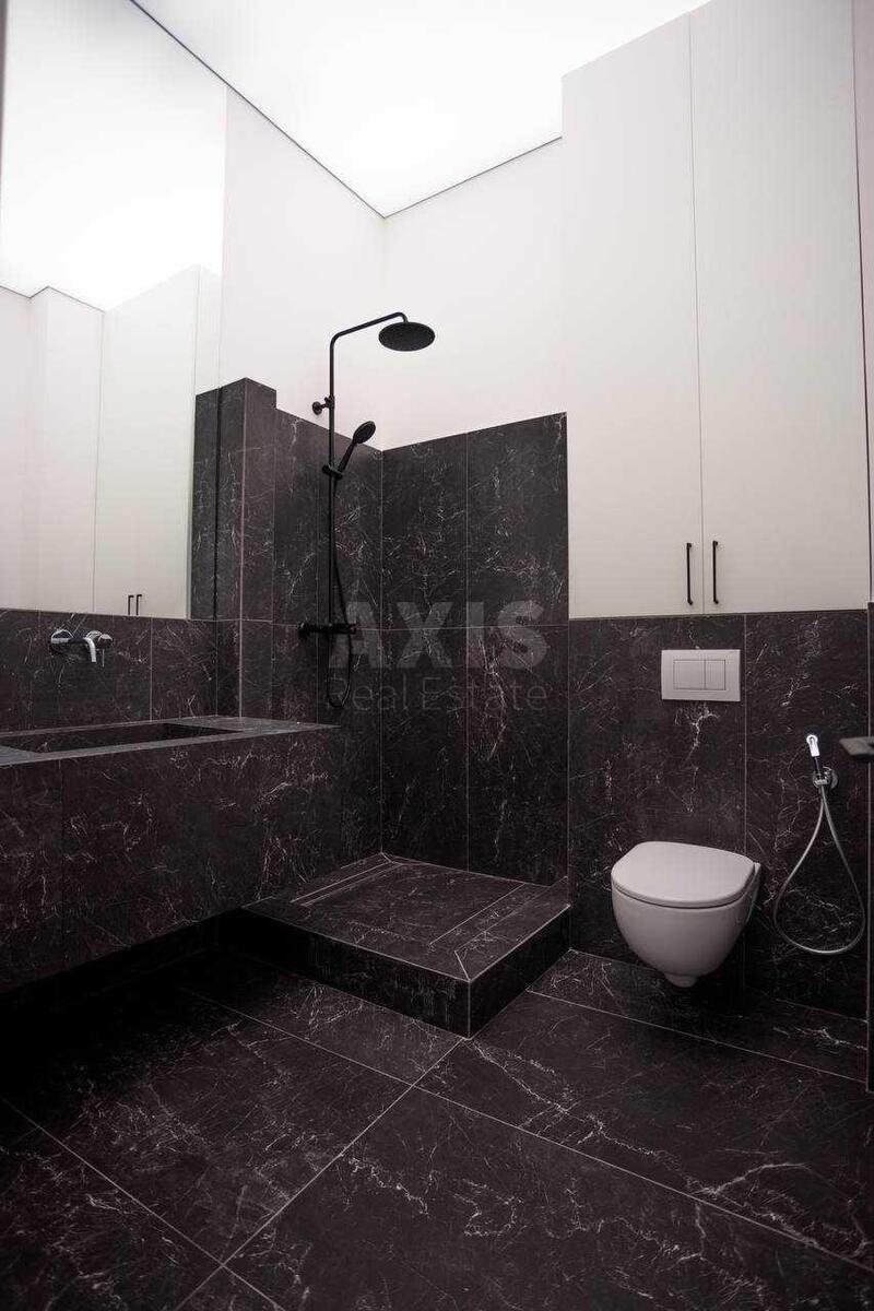 Office vul. Velyka Vasyl'kivs'ka 58, 100m25