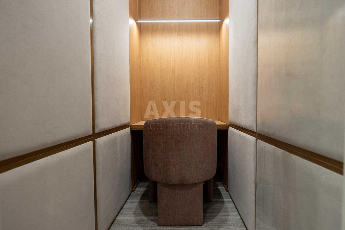 Офис ул. Антоновича 69, 250м2605445