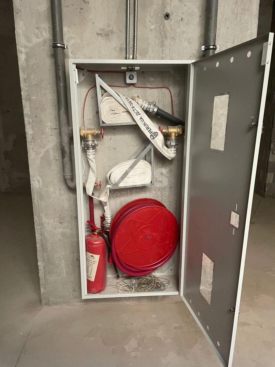 Объект торговли ул. Выговского Ивана 44, 118м26084010