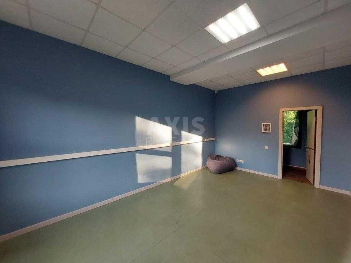 Office vul. Nyzhn'ojurkivs'ka 45, 300m2567825