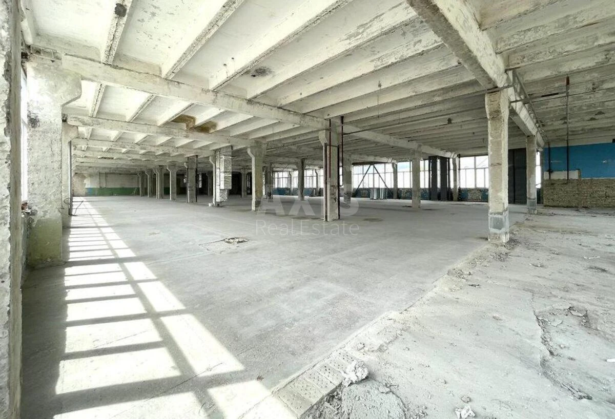 Office vul. Lavrs'ka 16, 1600m2650744