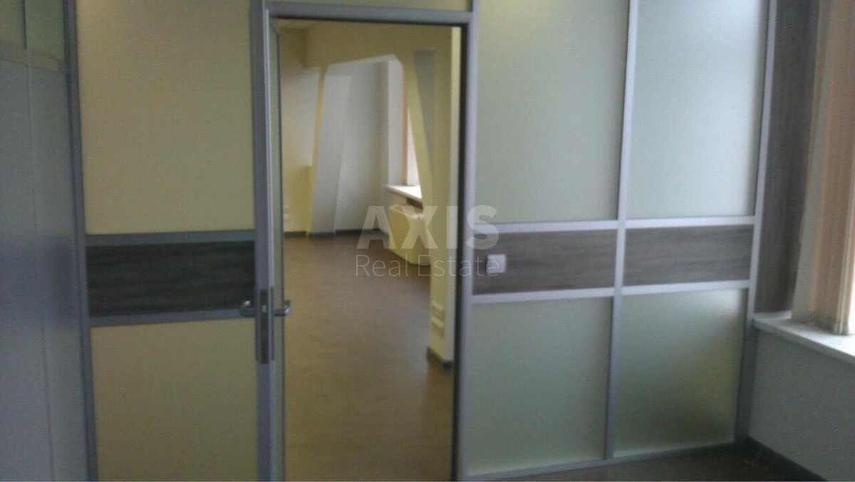 Office vul. Antonovycha 172, 137m2698430