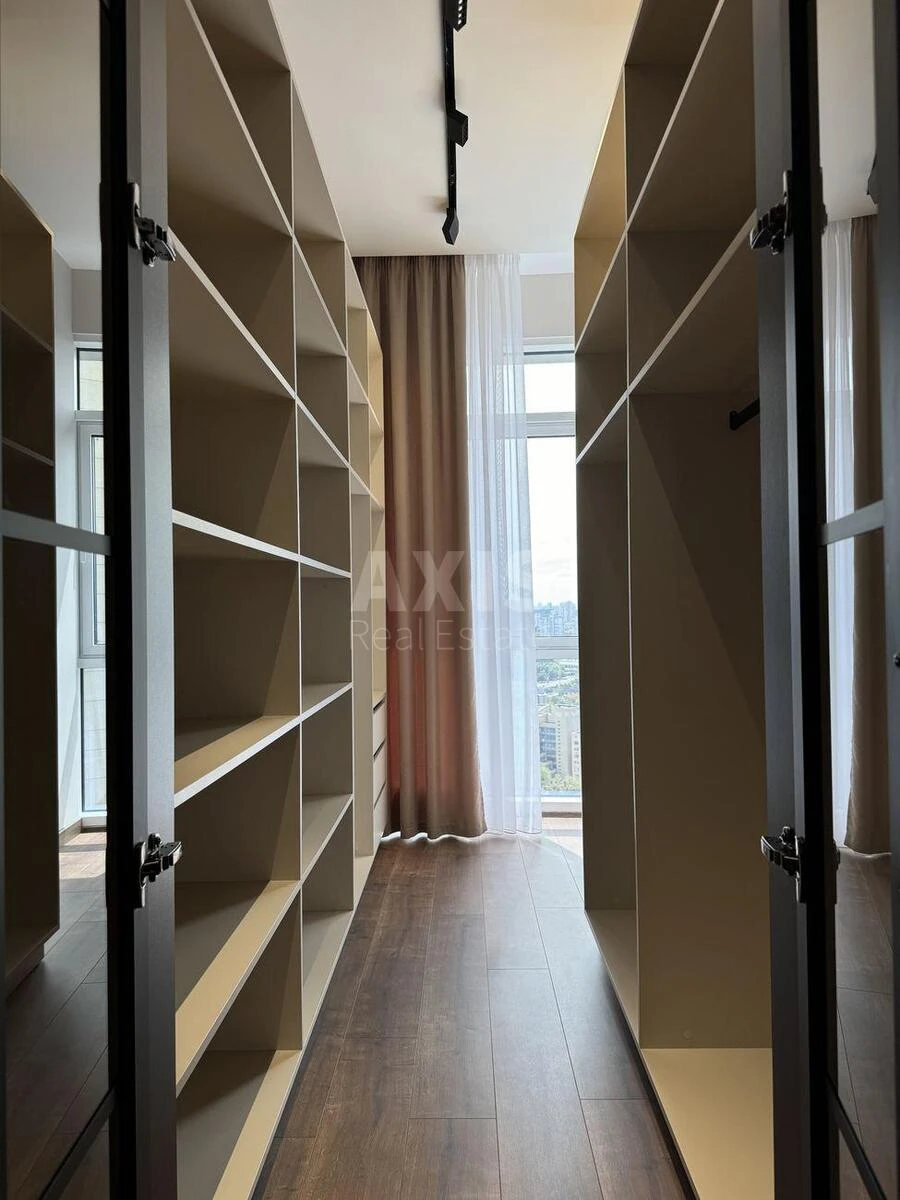 4k apartment vul. Buslivs'ka 126477112