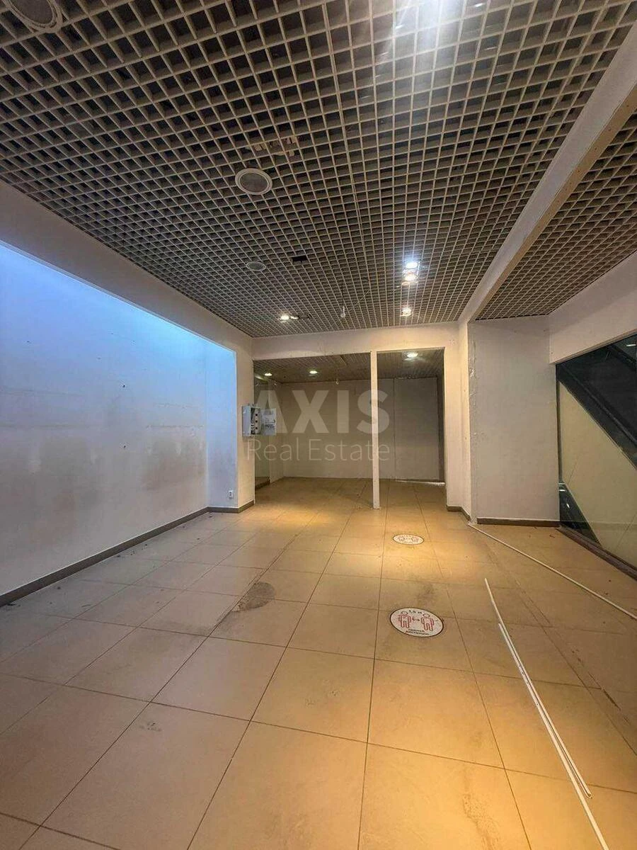 Объект торговли ул. Сверстюка Евгения 2, 81м2648811