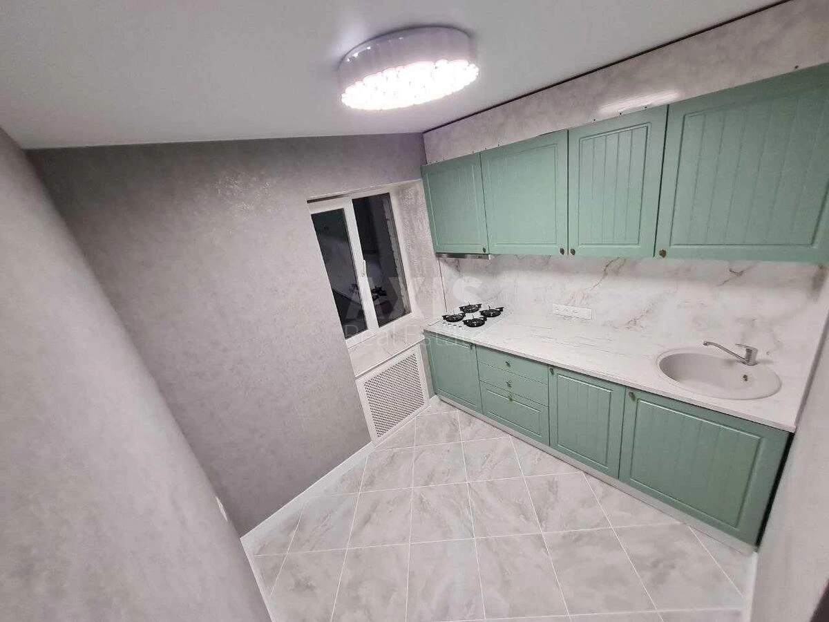 2k apartment vul. Kostjantynivs'ka 1481894