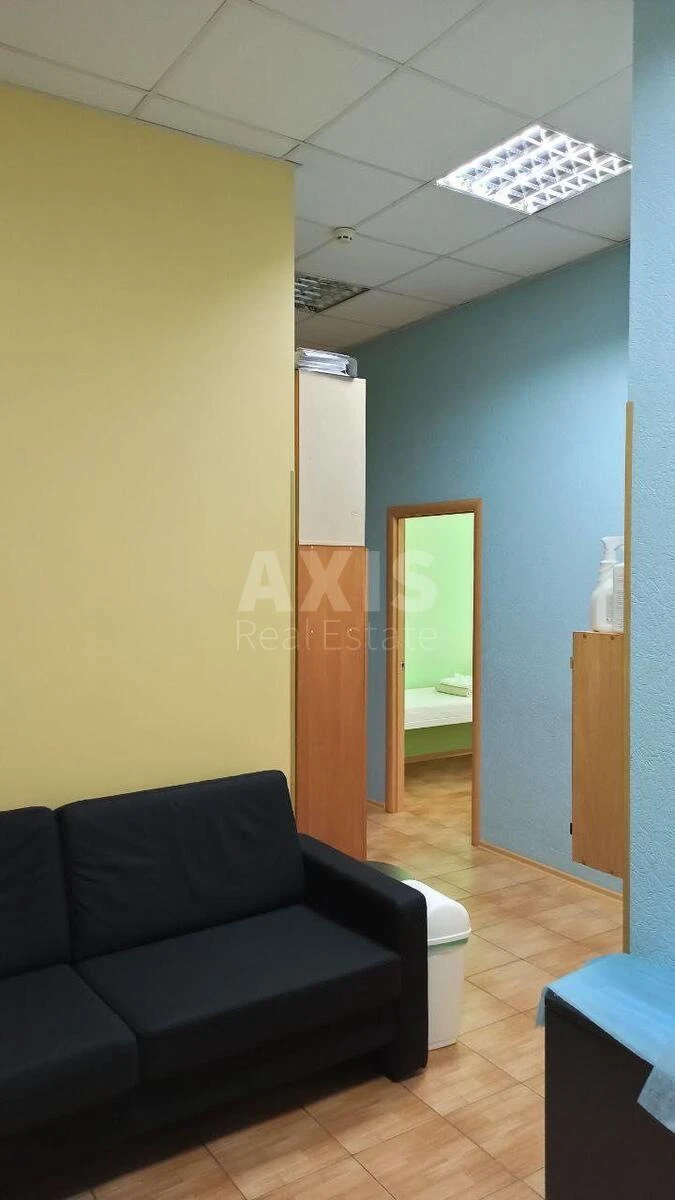 Trade object vul. Pochajnyns'ka 70, 400m2620888