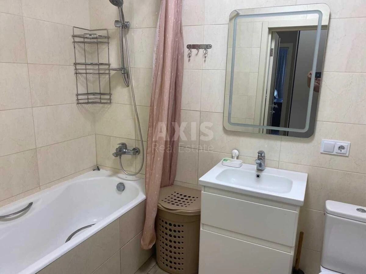 3k apartment vul. Sverstjuka Jevgena 4622377