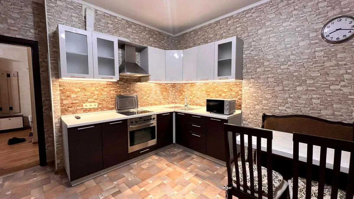 3к квартира ул. Ахматовой Анны 1366835