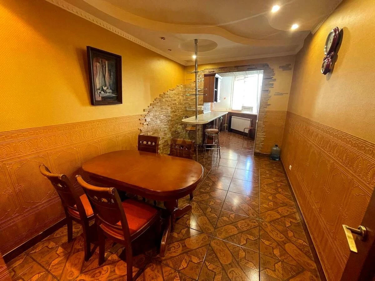 3к квартира ул. Ахматовой Анны 31658131