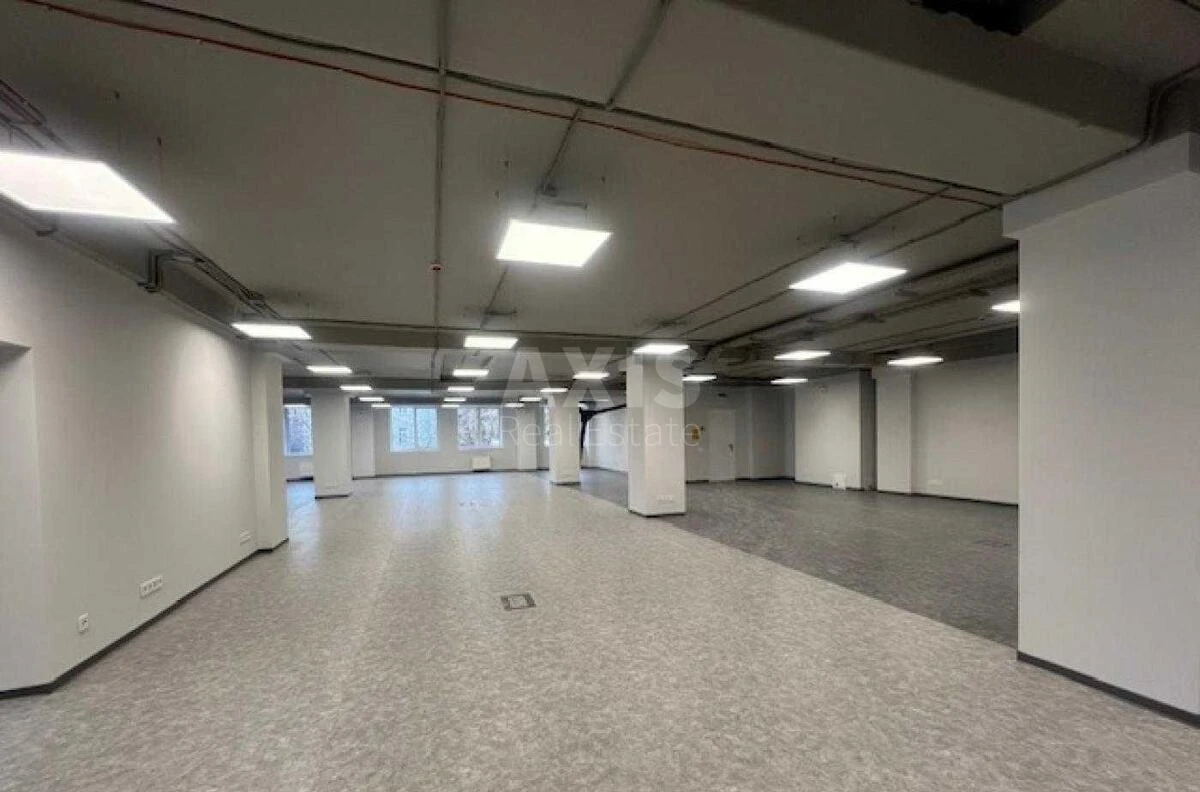 Office vul. Pochajnyns'ka 38/44, 520m2681101