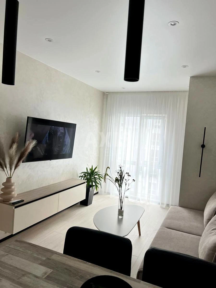 2к квартира ул. Михаила Максимовича 26Д696172