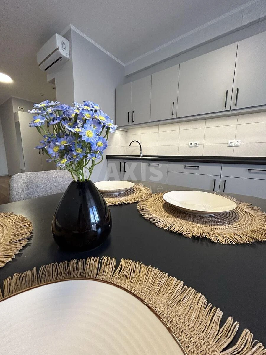 2k apartment vul. Glybochyc'ka 13636852